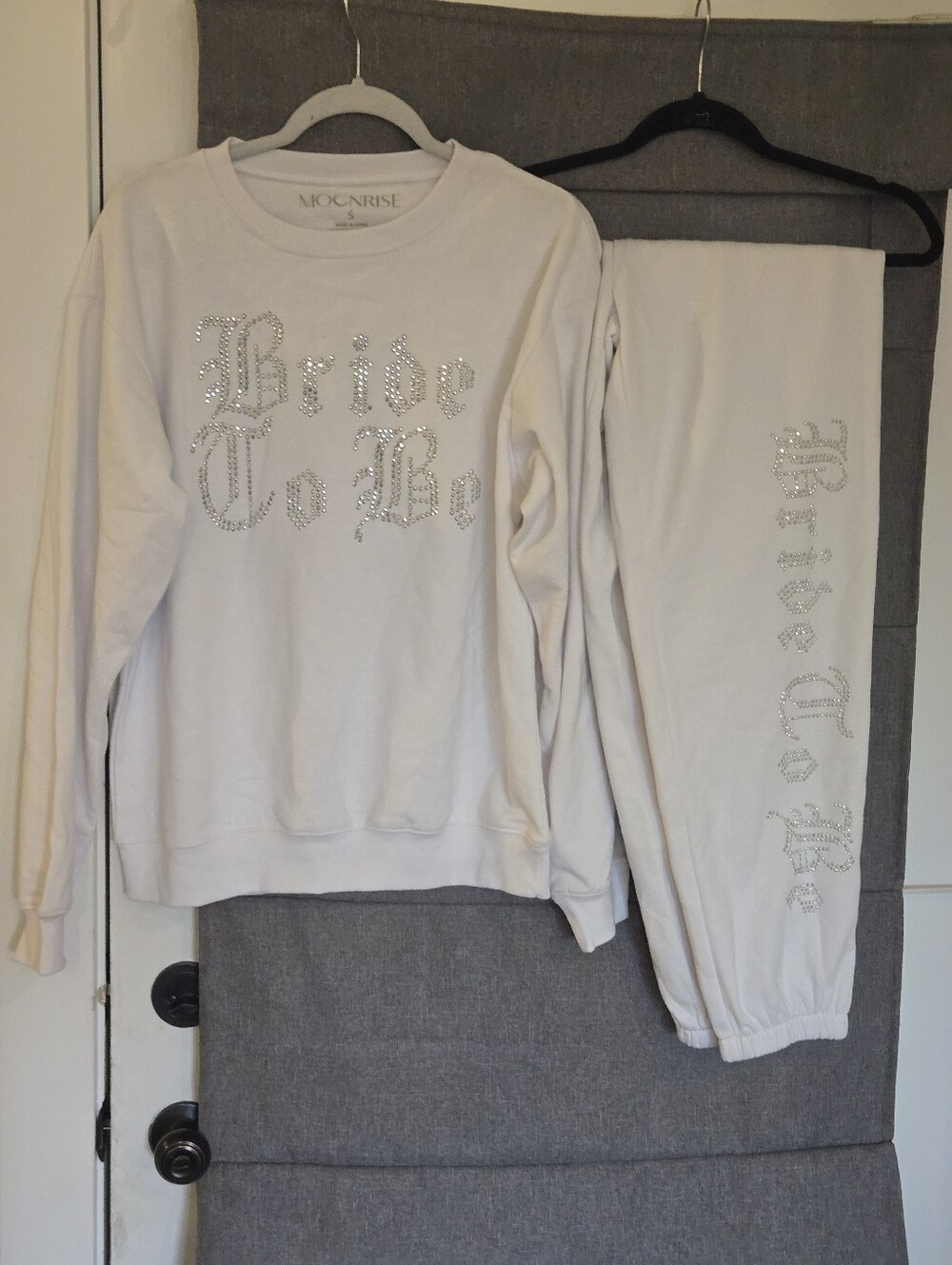 White 'Bride To Be' Sweatshirt and Pants Set Size Small New Without Tags